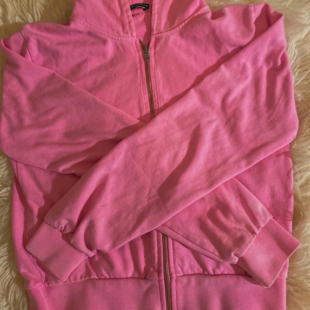SUPER RARE* brandy Melville bubblegum Carla hoodie